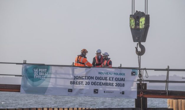 Polder du Port de Brest : La jonction entre la digue et le quai EMR est faite