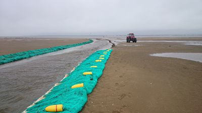 Des filets pour lutter contre l’érosion du littoral