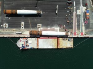 Le premier lot de monopieux de Navantia Seanergies et Windar pour Moray West est embarqué