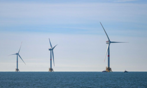 C&rsquo;est aussi avec les futures éoliennes flottantes que la zone de Fos-sur-Mer sera alimentée