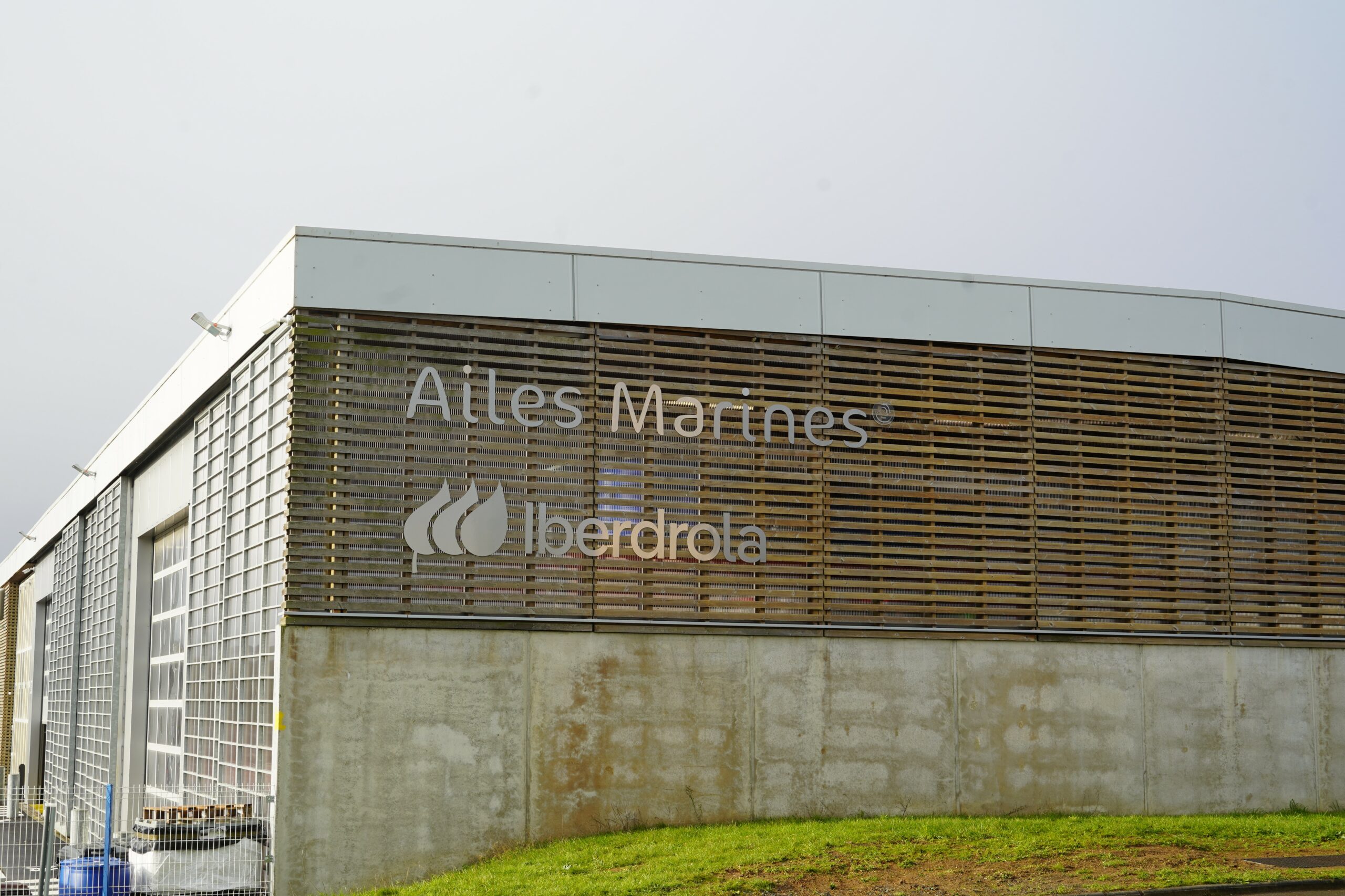 Iberdrola a inauguré sa base d’opération et de maintenance pour le parc éolien en mer de Saint-Brieuc