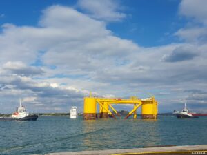 Projet éolien flottant EFGL : le 1er flotteur a été mis à l’eau