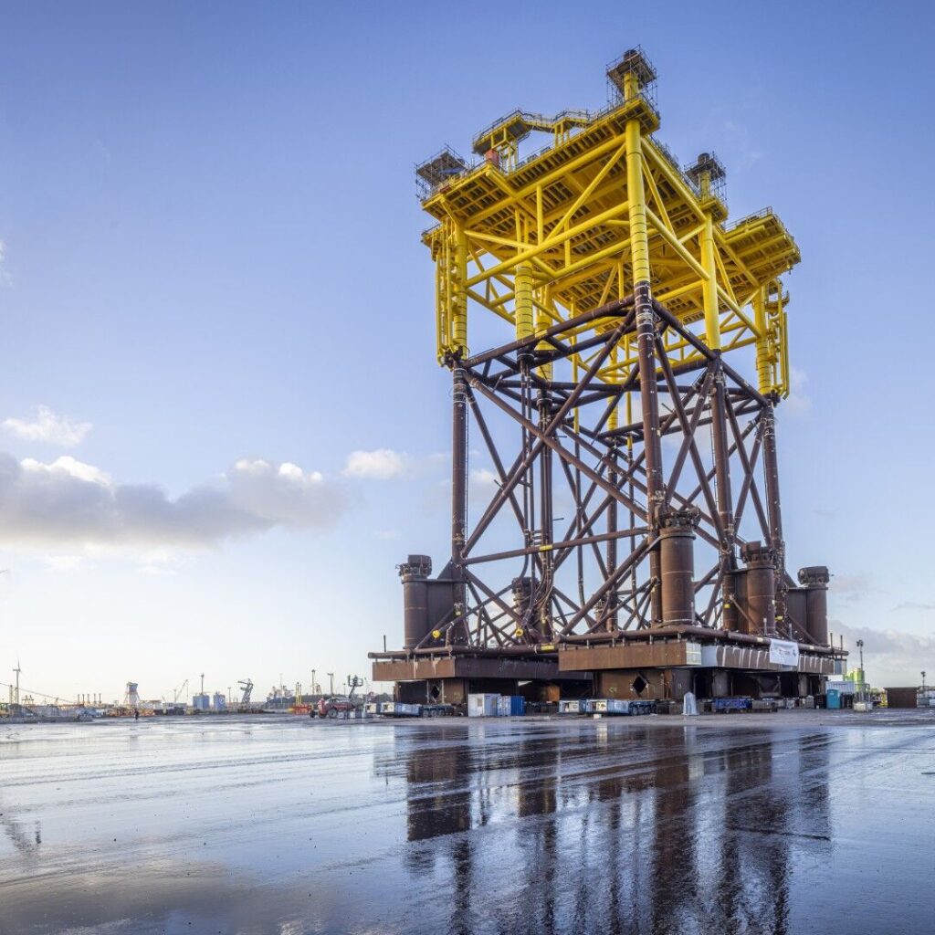 Windanker : La sous-station Jasmund a pris la mer pour son installation