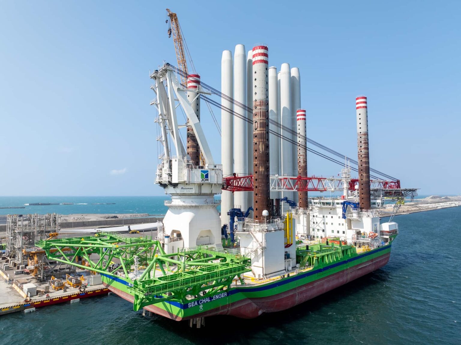 La première turbine installée au parc éolien offshore taiwanais- Hai Long 3