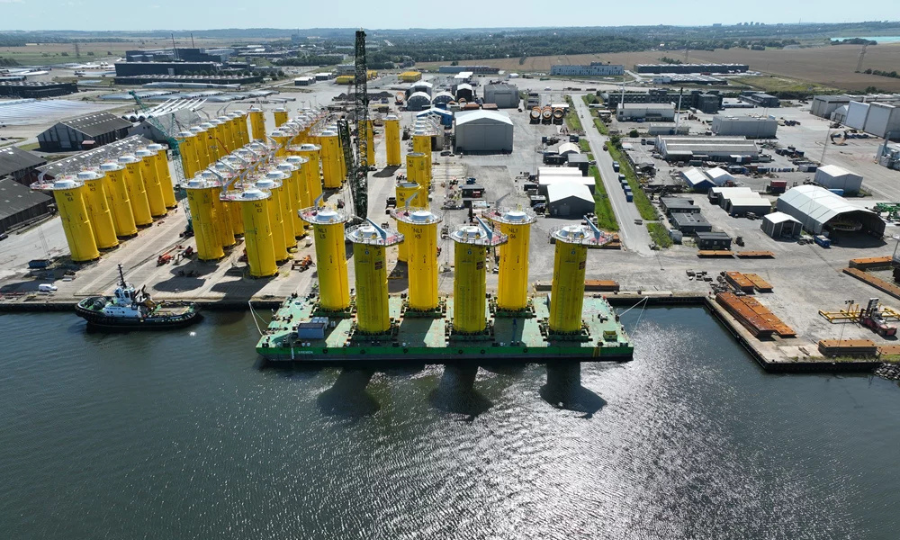 Le parc éolien en mer Nordlicht de Vattenfall reçoit ses premières pièces de transition
